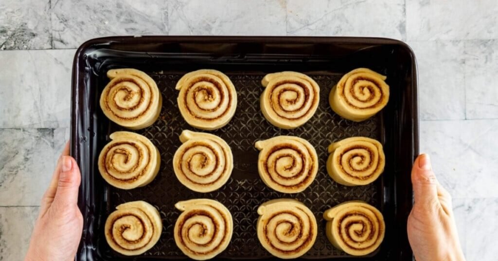 Easy Sourdough Cinnamon Rolls Recipe