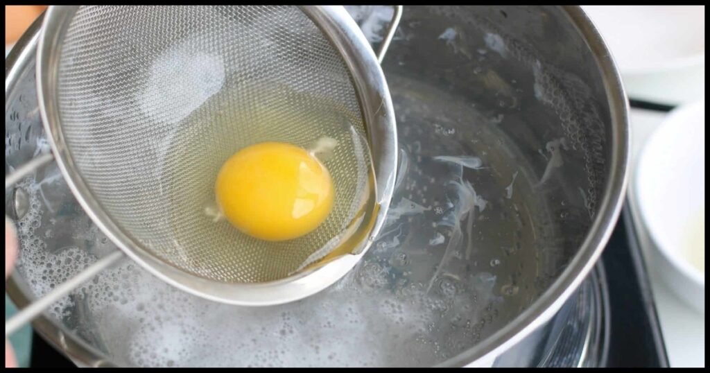 How To Make Poached Eggs - Cooked To Perfection!