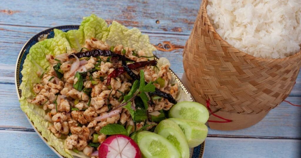 thai chicken larb