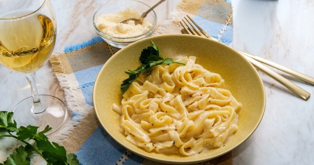 Cheesy Fettuccine Alfredo - Dive Into The Original Recipe